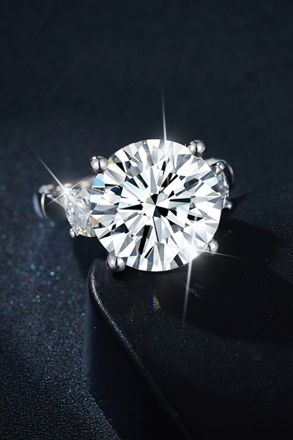 8.6 Carat Moissanite Platinum-Plated Ring - Divine Silver