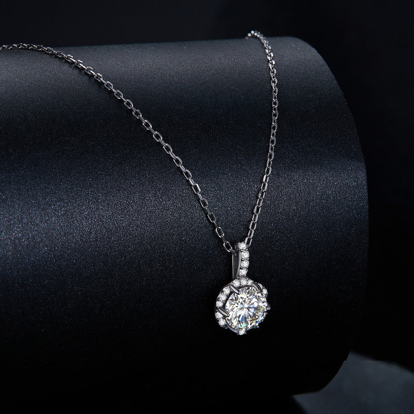 Brilliant Cut 925 Silver Gemstone