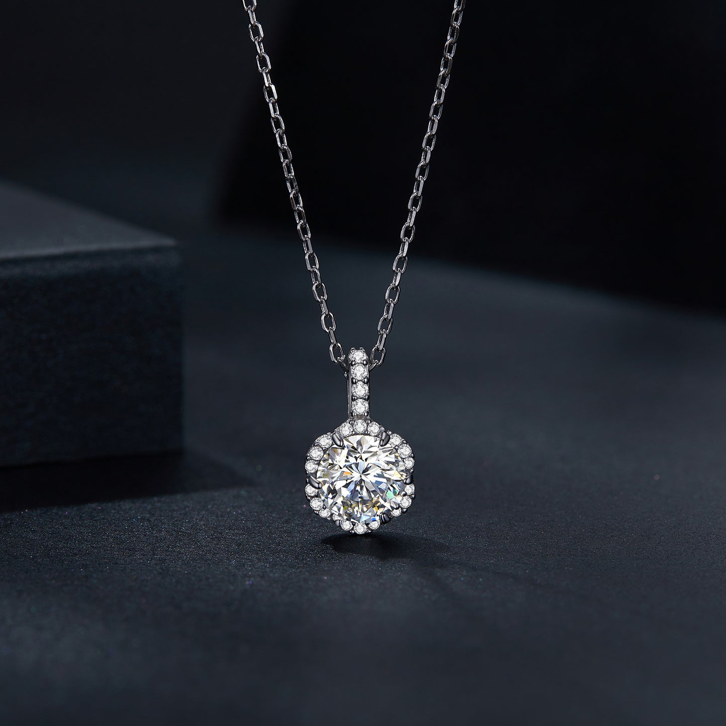 Brilliant Cut 925 Silver Gemstone