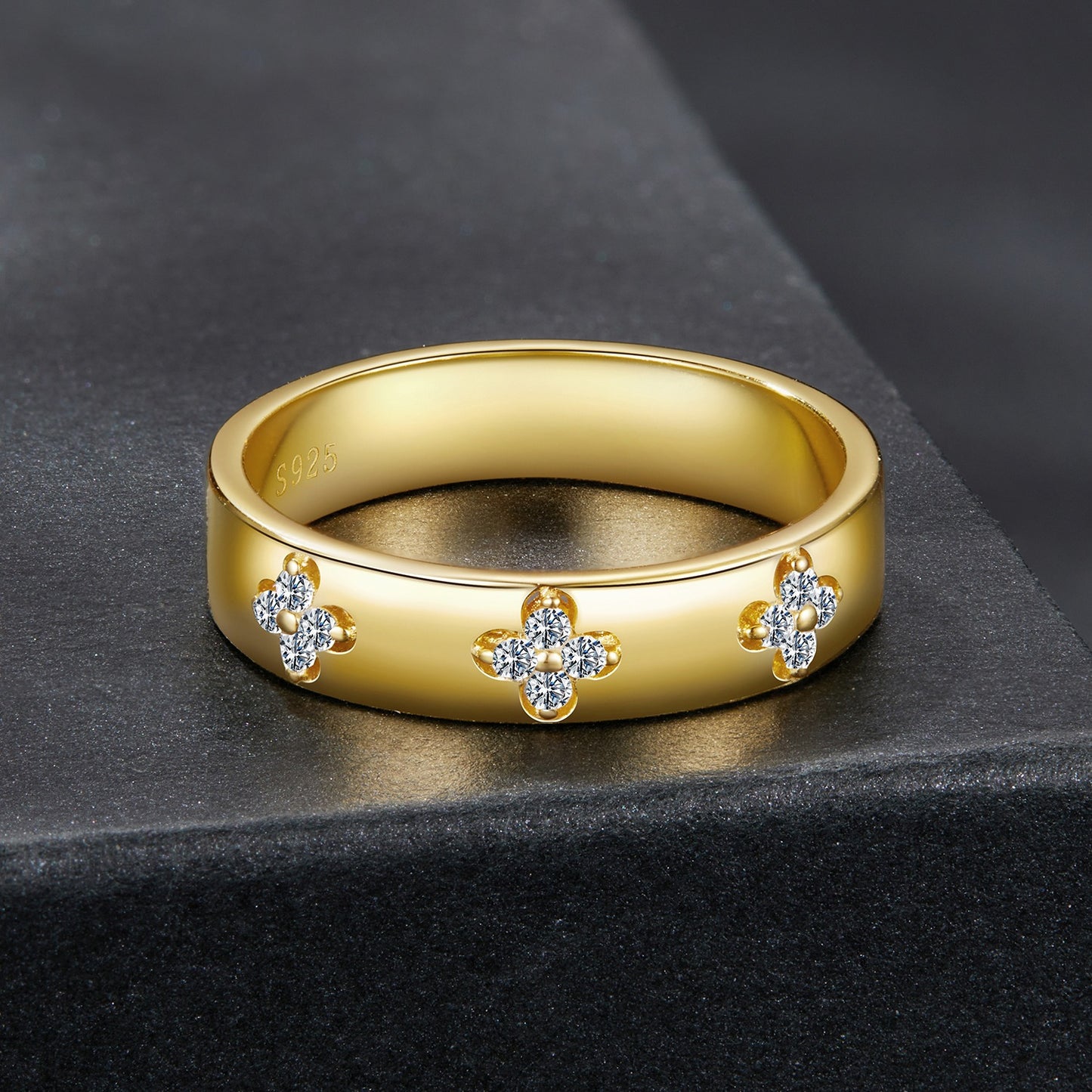 925 Sterling Silver Clover Moissanite Ring